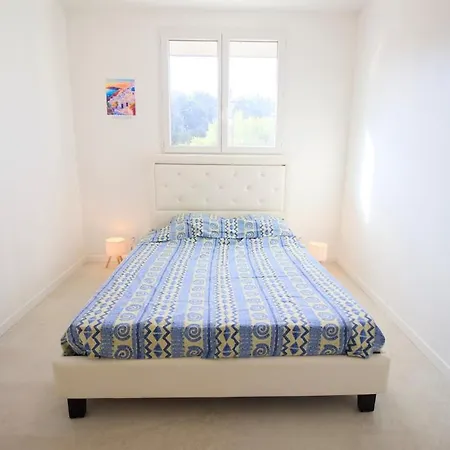 L'escale Du Cotentin - Mer, Commerces Et Travail